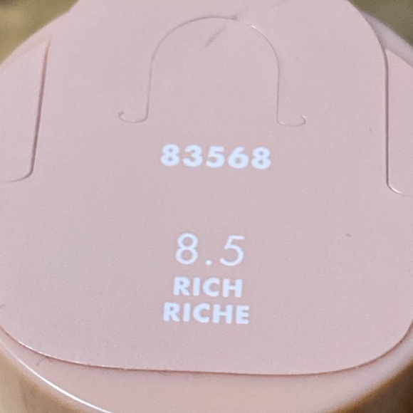 New E.l.f halo glow liquid filter, glow booster for radiant skin - Picture 4 of 4